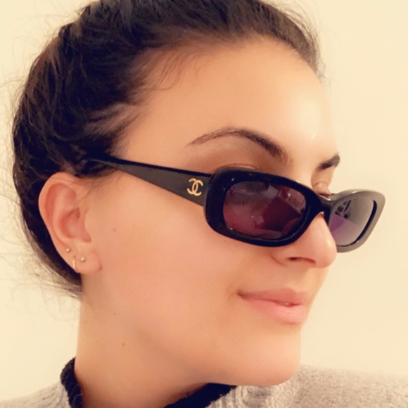 AUTHENTIC VINTAGE CHANEL SUNGLASSES - Picture 7 of 8